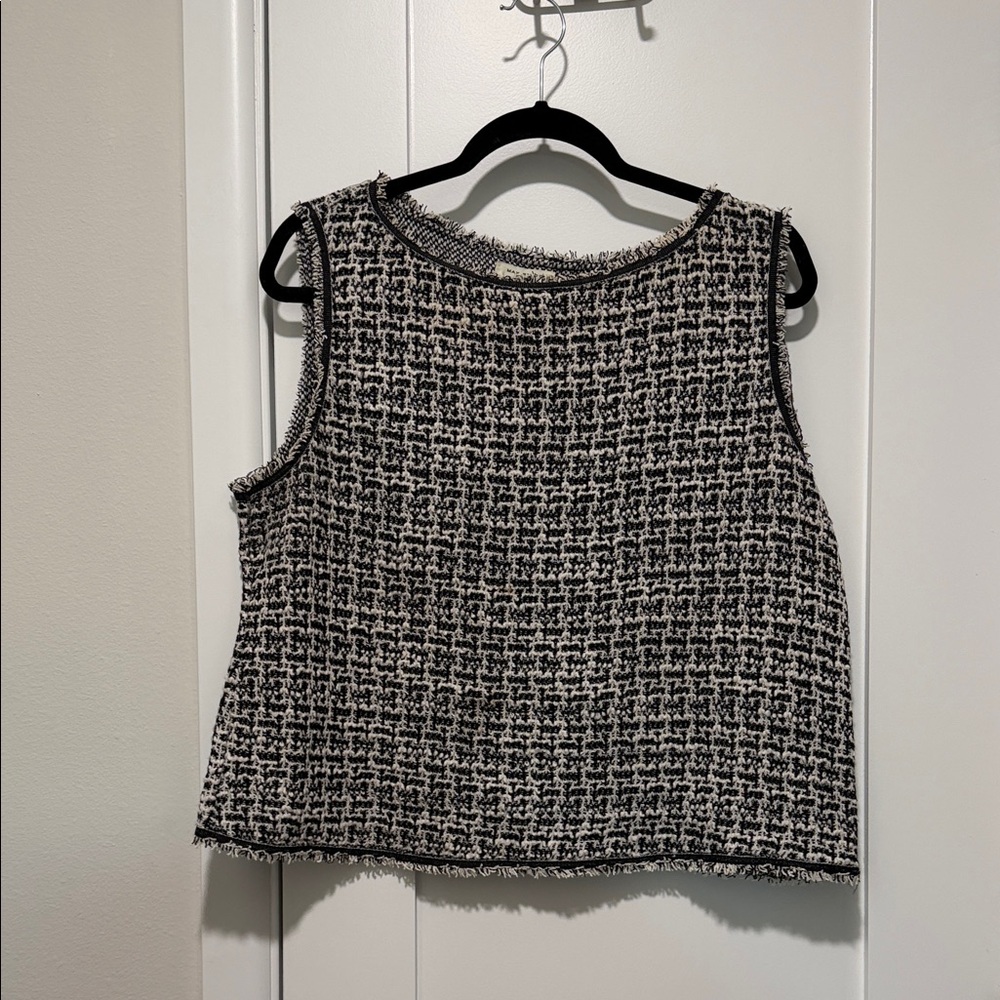 Max Studio Black and White Textured Tank Top